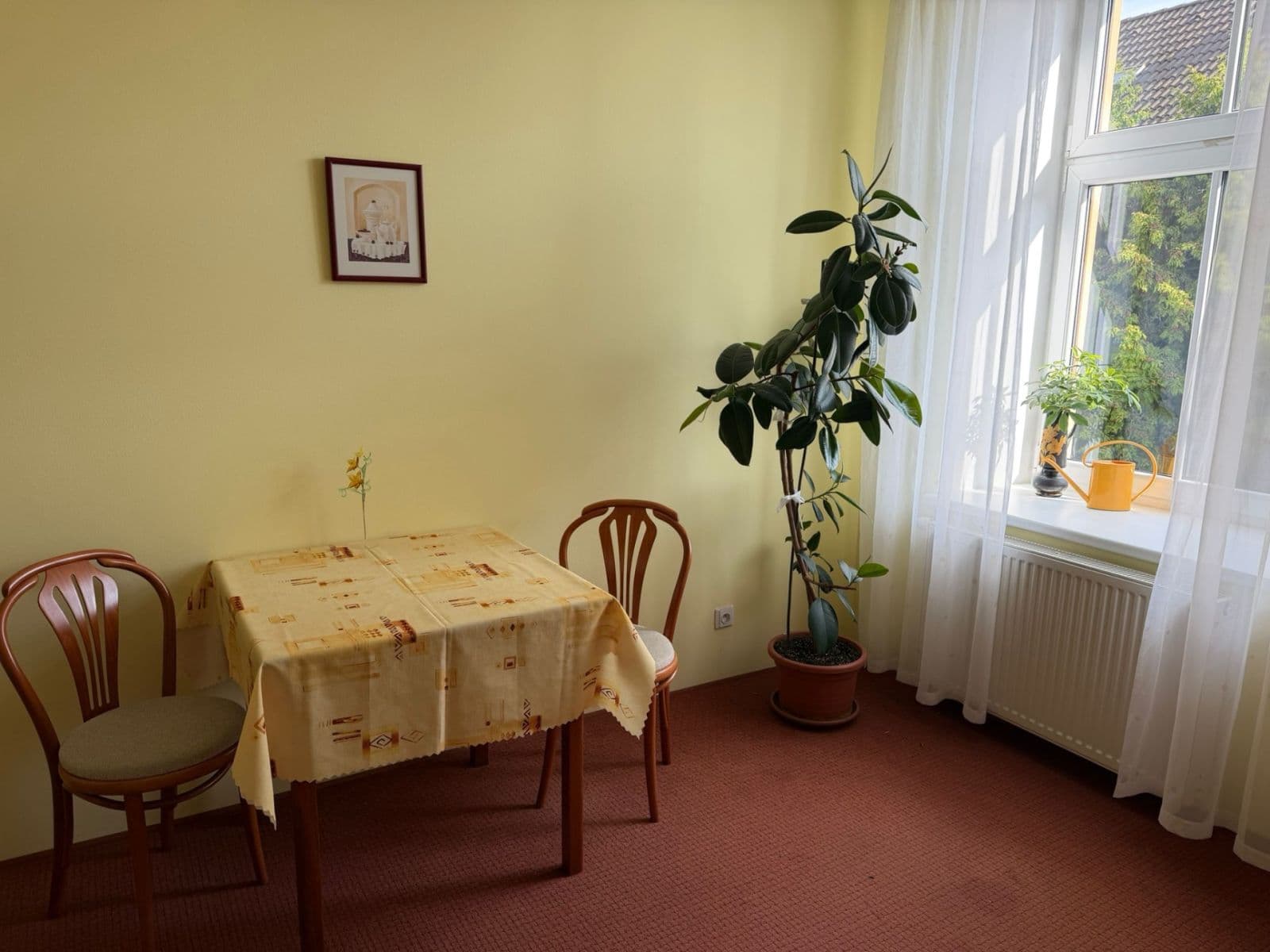 Pronájem bytu 2+1 80 m², Revoluční, Chomutov, Ústecký kraj Pronájem bytu 2+1 80 m², Revoluční, Chomutov, Ústecký kraj