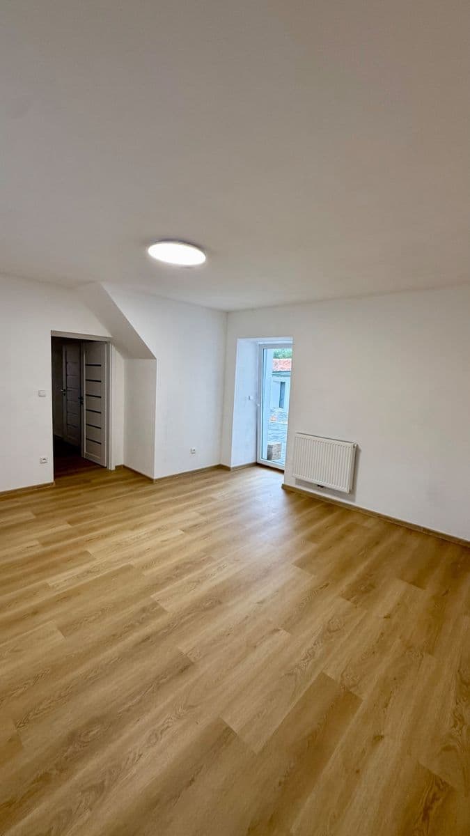 Prodej domu 110 m², pozemek 730 m², Dačická, Jemnice, Kraj Vysočina Prodej domu 110 m², pozemek 730 m², Dačická, Jemnice, Kraj Vysočina