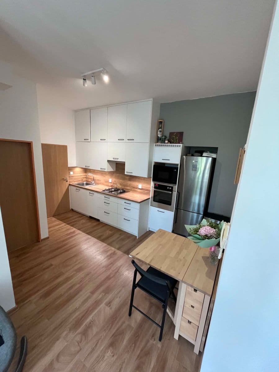 Prodej bytu 3+kk 63 m², Dlouhá, Veverská Bítýška, Jihomoravský kraj Prodej bytu 3+kk 63 m², Dlouhá, Veverská Bítýška, Jihomoravský kraj