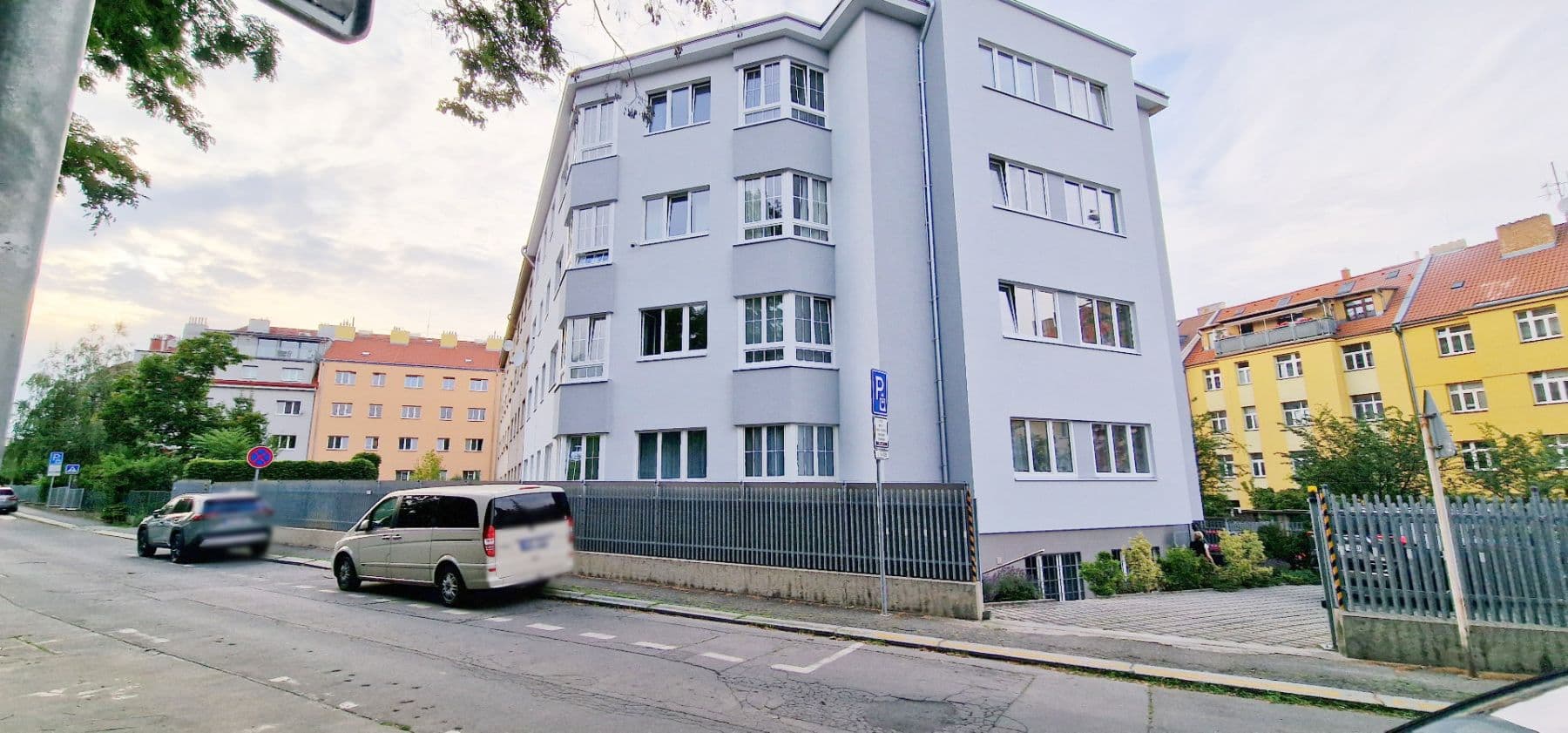 Pronájem kanceláře 92 m², Zdařilá, Praha, Praha Pronájem kanceláře 92 m², Zdařilá, Praha, Praha