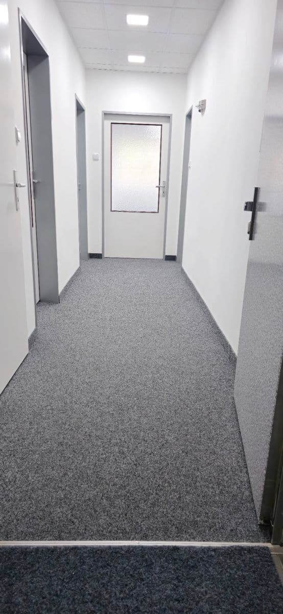 Pronájem kanceláře 92 m², Zdařilá, Praha, Praha Pronájem kanceláře 92 m², Zdařilá, Praha, Praha