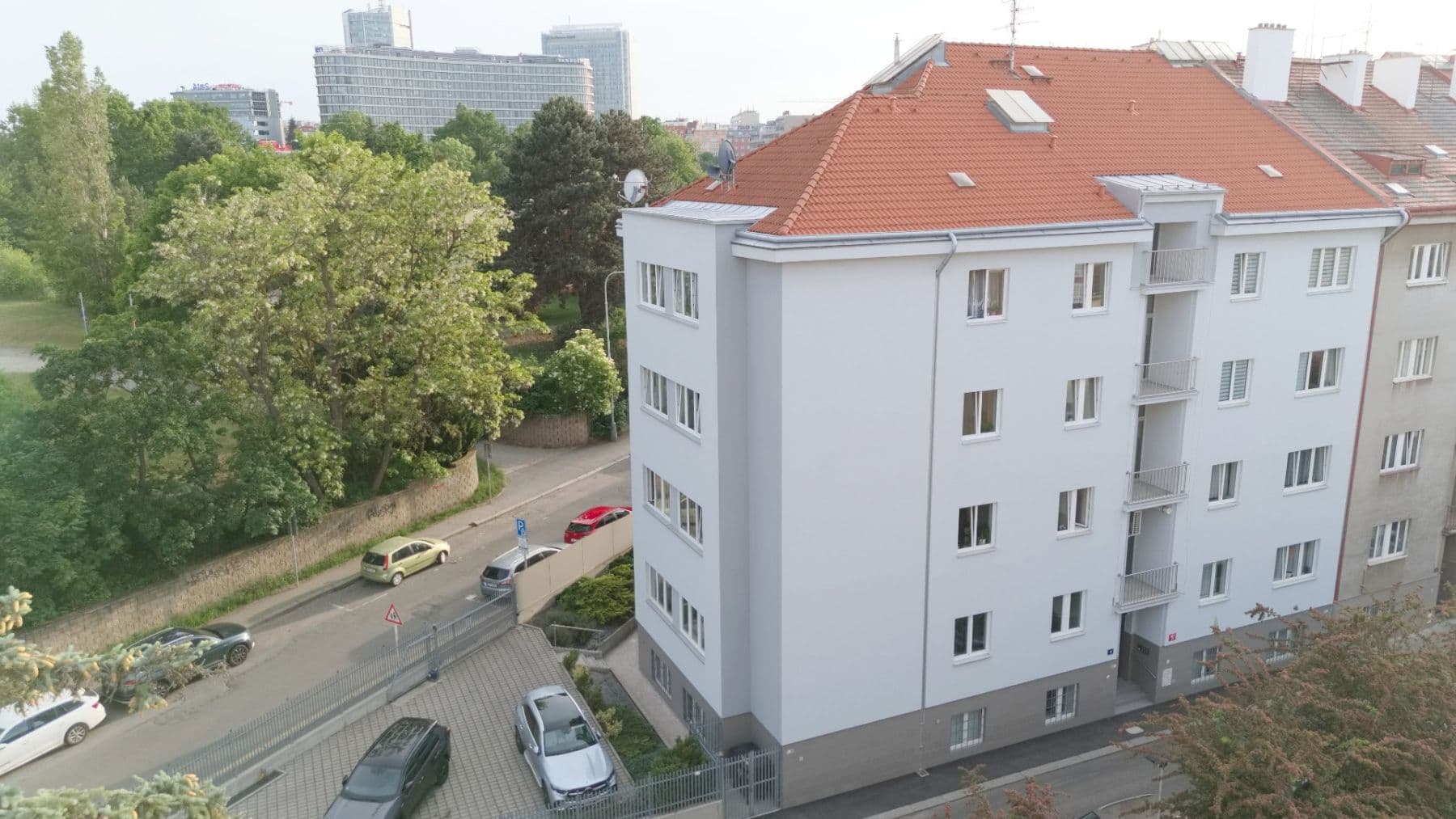Pronájem kanceláře 92 m², Zdařilá, Praha, Praha Pronájem kanceláře 92 m², Zdařilá, Praha, Praha