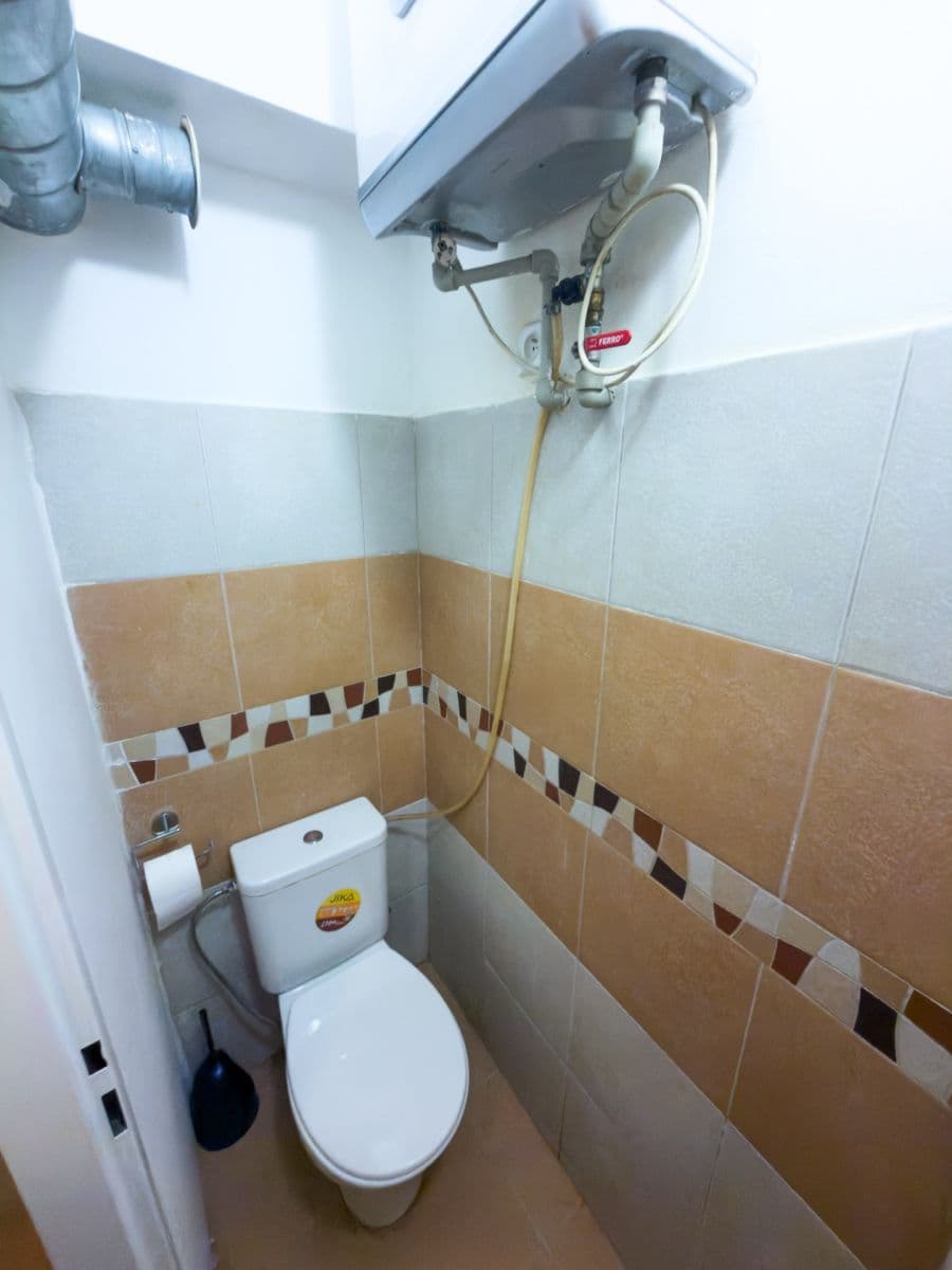 Prodej nebytového prostoru 94 m², Rubešova, Praha, Praha Prodej nebytového prostoru 94 m², Rubešova, Praha, Praha