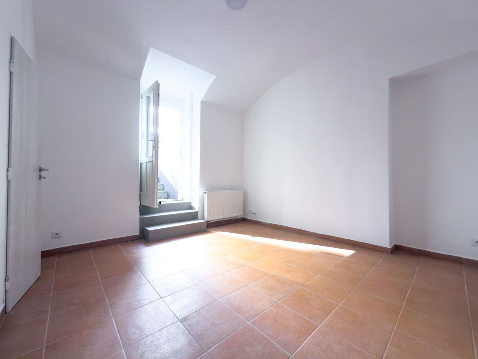 Prodej nebytového prostoru 94 m², Rubešova, Praha, Praha Prodej nebytového prostoru 94 m², Rubešova, Praha, Praha