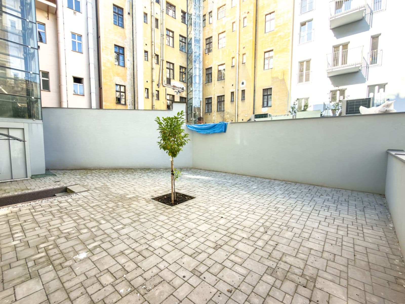Prodej nebytového prostoru 94 m², Rubešova, Praha, Praha Prodej nebytového prostoru 94 m², Rubešova, Praha, Praha