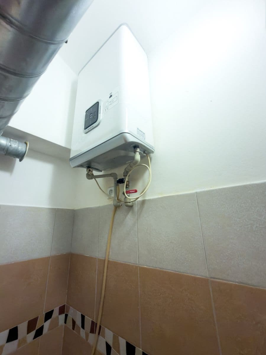 Prodej nebytového prostoru 94 m², Rubešova, Praha, Praha Prodej nebytového prostoru 94 m², Rubešova, Praha, Praha