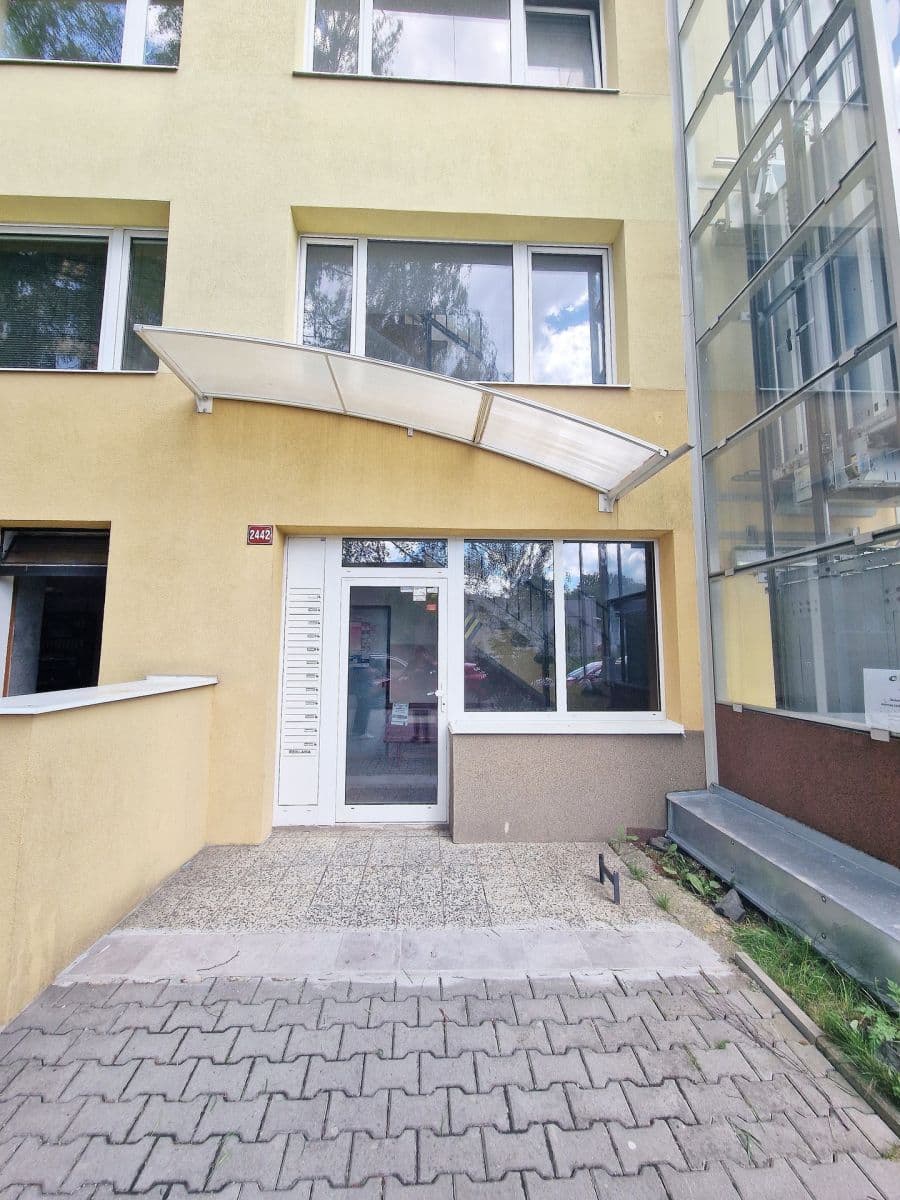Pronájem bytu 3+kk 58 m², Americká, Kladno, Středočeský kraj Pronájem bytu 3+kk 58 m², Americká, Kladno, Středočeský kraj