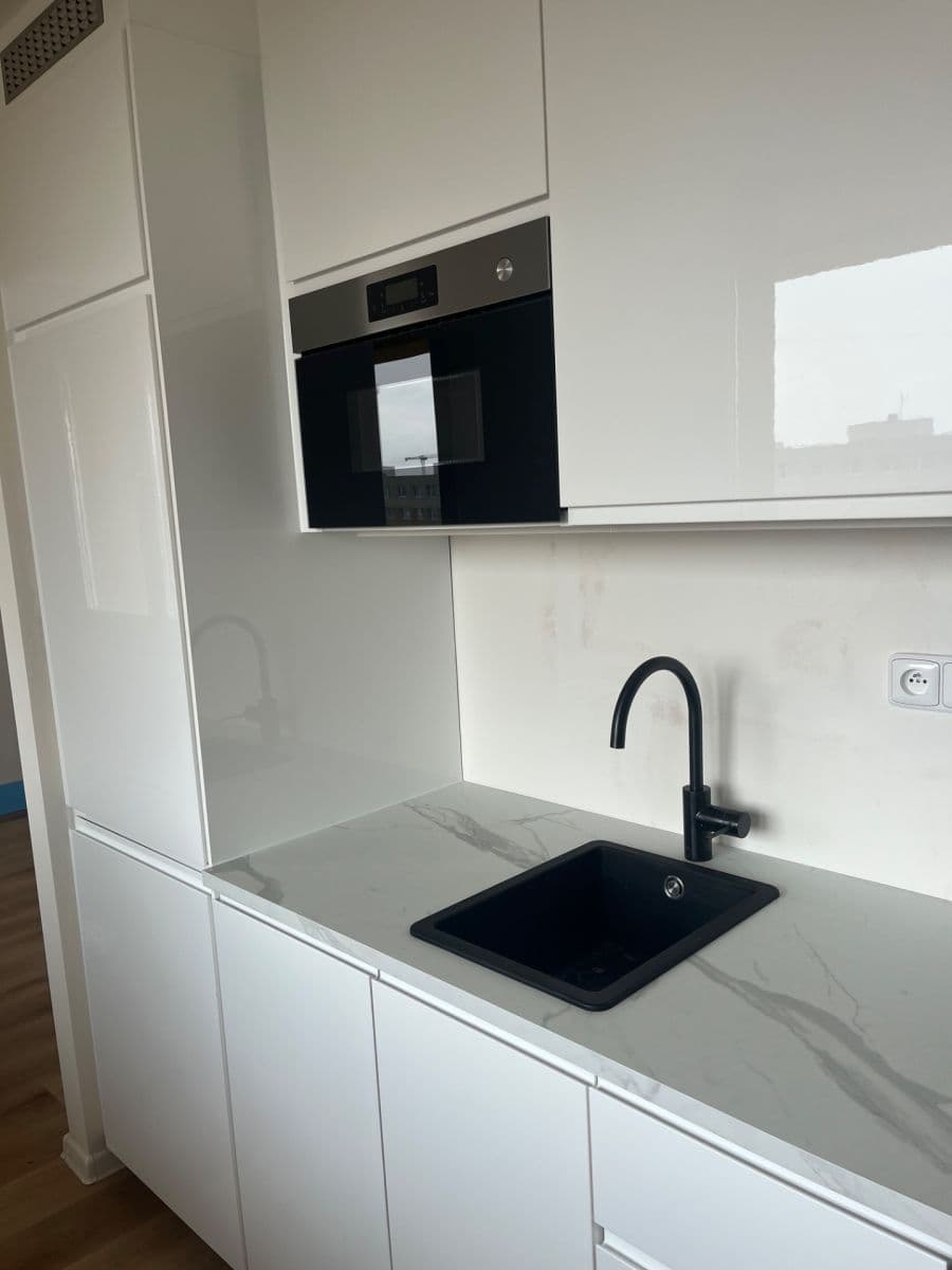 Pronájem bytu 3+1 55 m², Italská, Kladno, Středočeský kraj Pronájem bytu 3+1 55 m², Italská, Kladno, Středočeský kraj