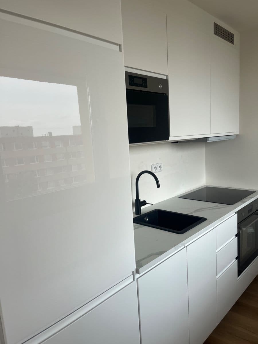 Pronájem bytu 3+1 55 m², Italská, Kladno, Středočeský kraj Pronájem bytu 3+1 55 m², Italská, Kladno, Středočeský kraj
