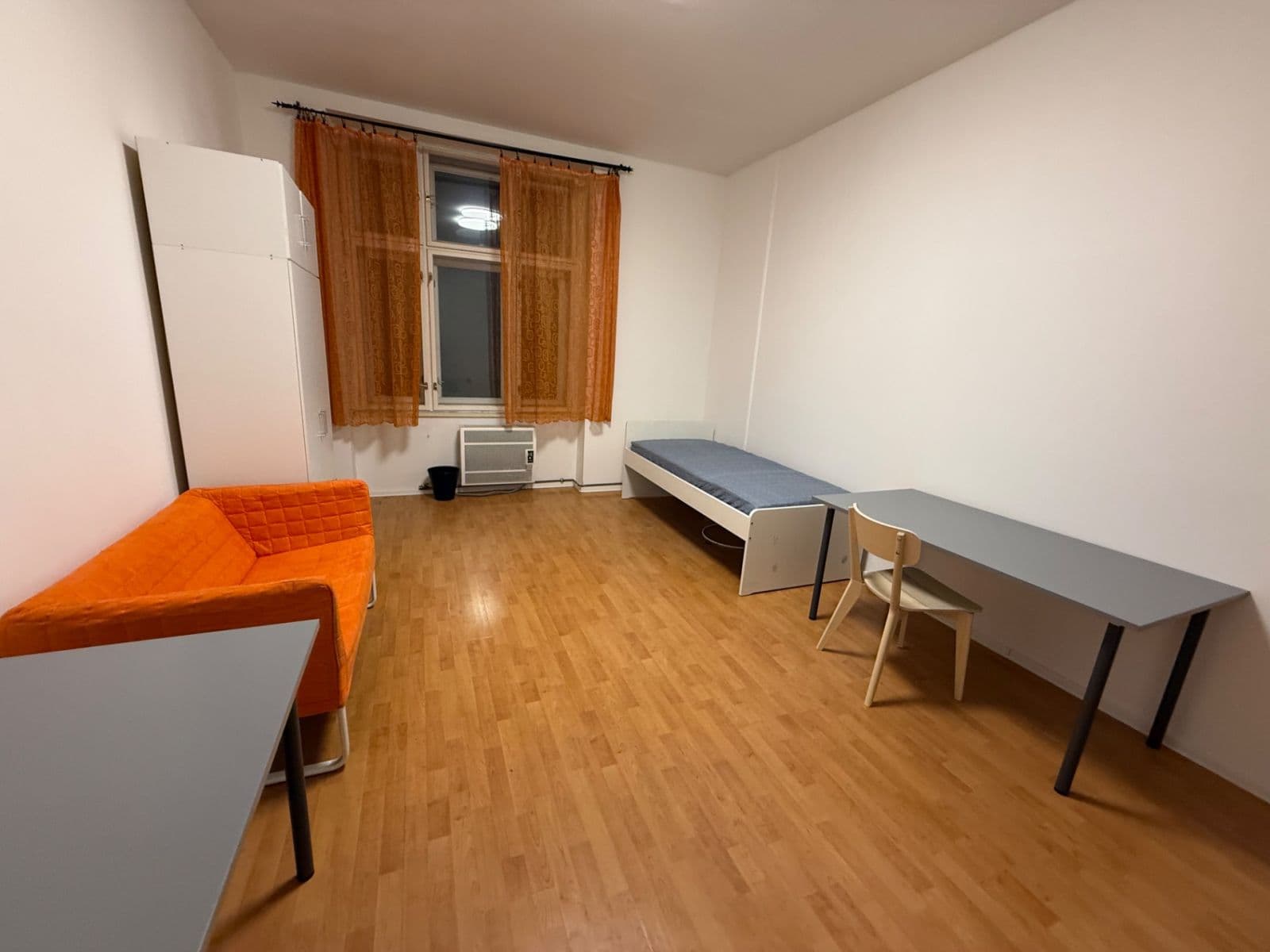 Pronájem bytu 1+kk 20 m², Sokolovská, Praha, Praha Pronájem bytu 1+kk 20 m², Sokolovská, Praha, Praha