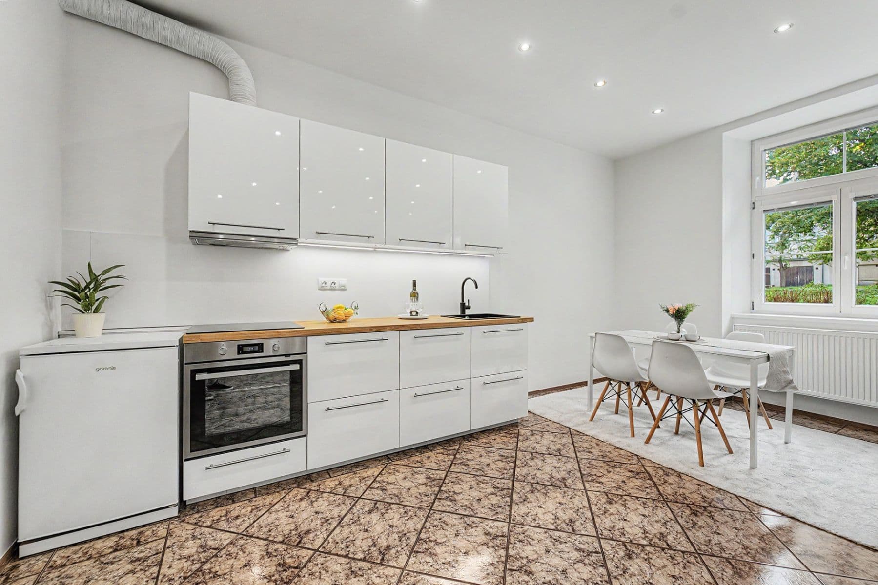 Prodej bytu 2+kk 60 m², Lounských, Praha, Praha Prodej bytu 2+kk 60 m², Lounských, Praha, Praha