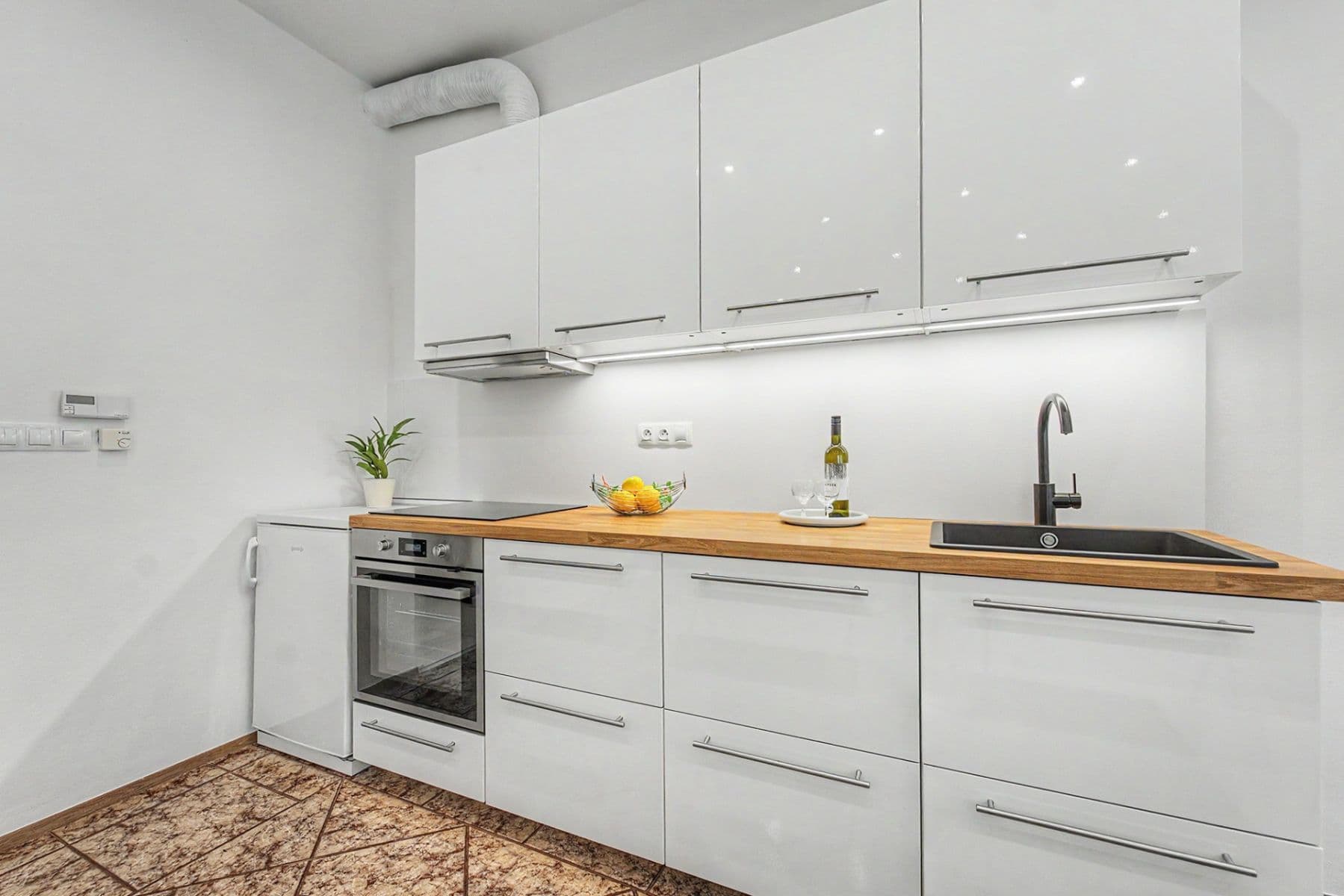 Prodej bytu 2+kk 60 m², Lounských, Praha, Praha Prodej bytu 2+kk 60 m², Lounských, Praha, Praha