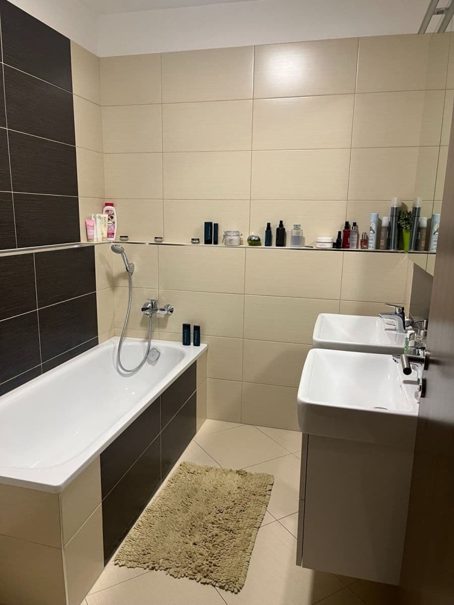 Pronájem bytu 4+kk 110 m², Hugo Haase, Praha, Praha Pronájem bytu 4+kk 110 m², Hugo Haase, Praha, Praha