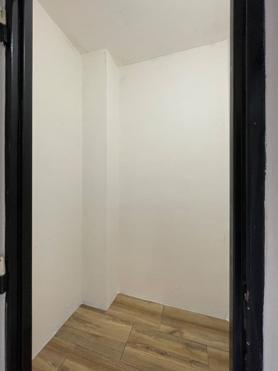 Prodej bytu 3+1 70 m², Vrchlického, Kladno, Středočeský kraj Prodej bytu 3+1 70 m², Vrchlického, Kladno, Středočeský kraj