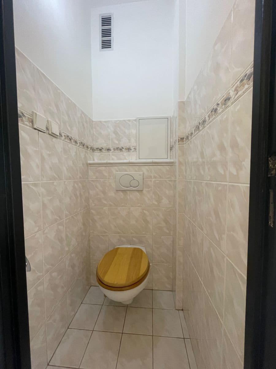 Prodej bytu 3+1 70 m², Vrchlického, Kladno, Středočeský kraj Prodej bytu 3+1 70 m², Vrchlického, Kladno, Středočeský kraj