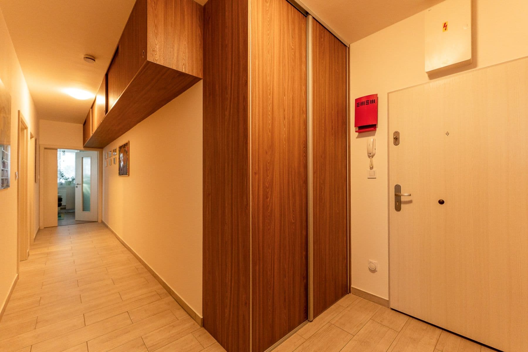 Prodej bytu 3+kk 97 m², Mikuláše z Husi, České Budějovice, Jihočeský kraj Prodej bytu 3+kk 97 m², Mikuláše z Husi, České Budějovice, Jihočeský kraj