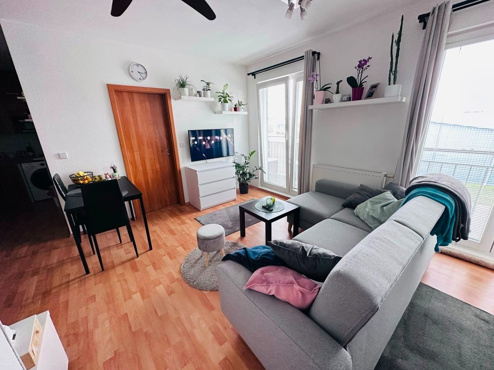 Pronájem bytu 2+kk 46 m², Vomáčkova, Brno, Jihomoravský kraj Pronájem bytu 2+kk 46 m², Vomáčkova, Brno, Jihomoravský kraj