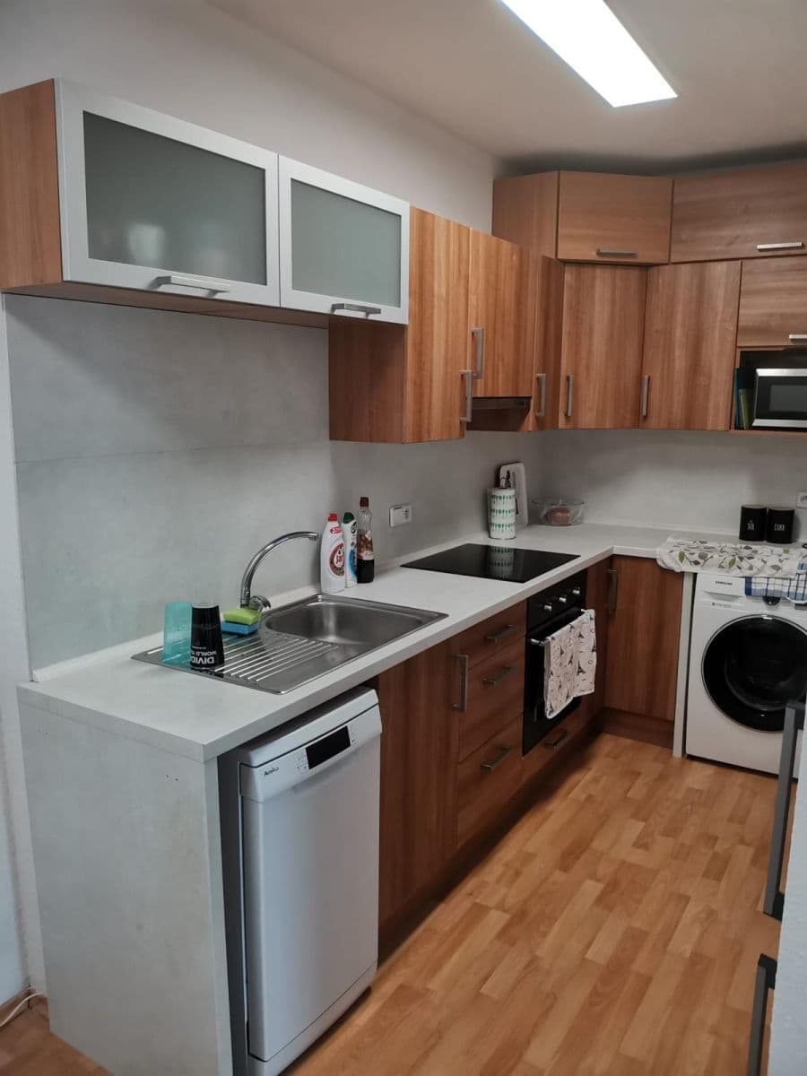 Pronájem bytu 2+kk 46 m², Vomáčkova, Brno, Jihomoravský kraj Pronájem bytu 2+kk 46 m², Vomáčkova, Brno, Jihomoravský kraj