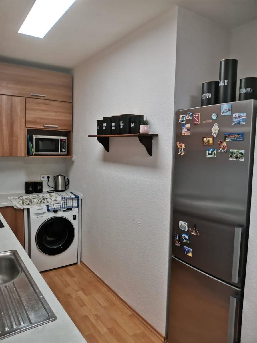 Pronájem bytu 2+kk 46 m², Vomáčkova, Brno, Jihomoravský kraj Pronájem bytu 2+kk 46 m², Vomáčkova, Brno, Jihomoravský kraj