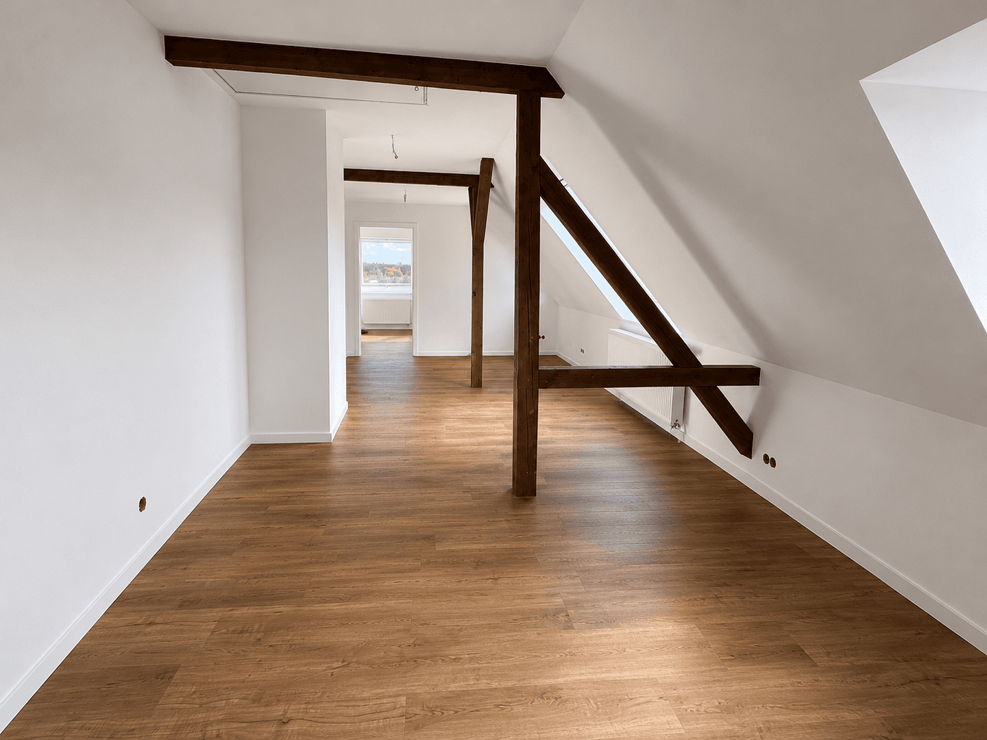 Pronájem bytu 4+1 110 m², Glauchau, Sasko Pronájem bytu 4+1 110 m², Glauchau, Sasko