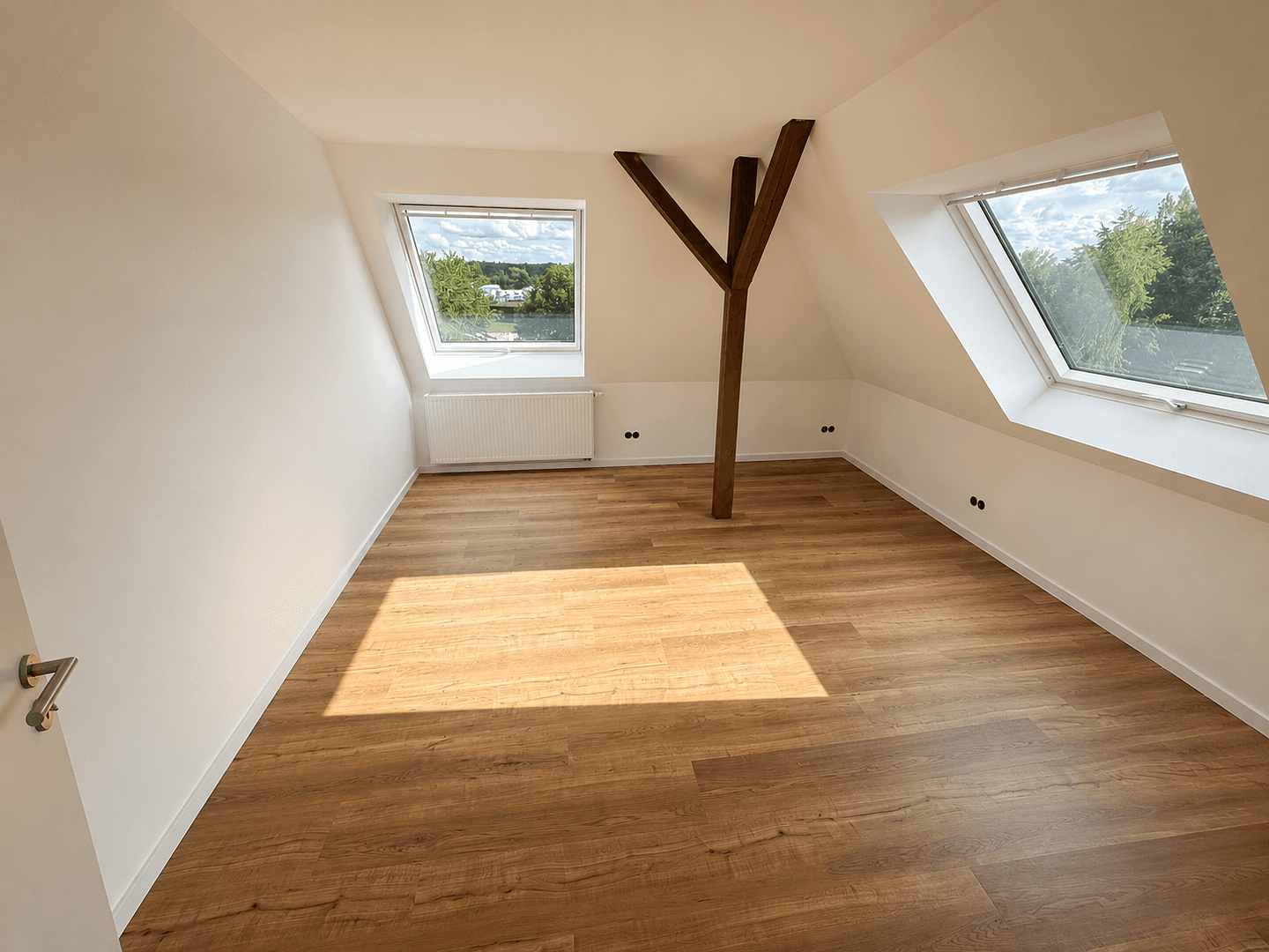Pronájem bytu 4+1 110 m², Glauchau, Sasko Pronájem bytu 4+1 110 m², Glauchau, Sasko