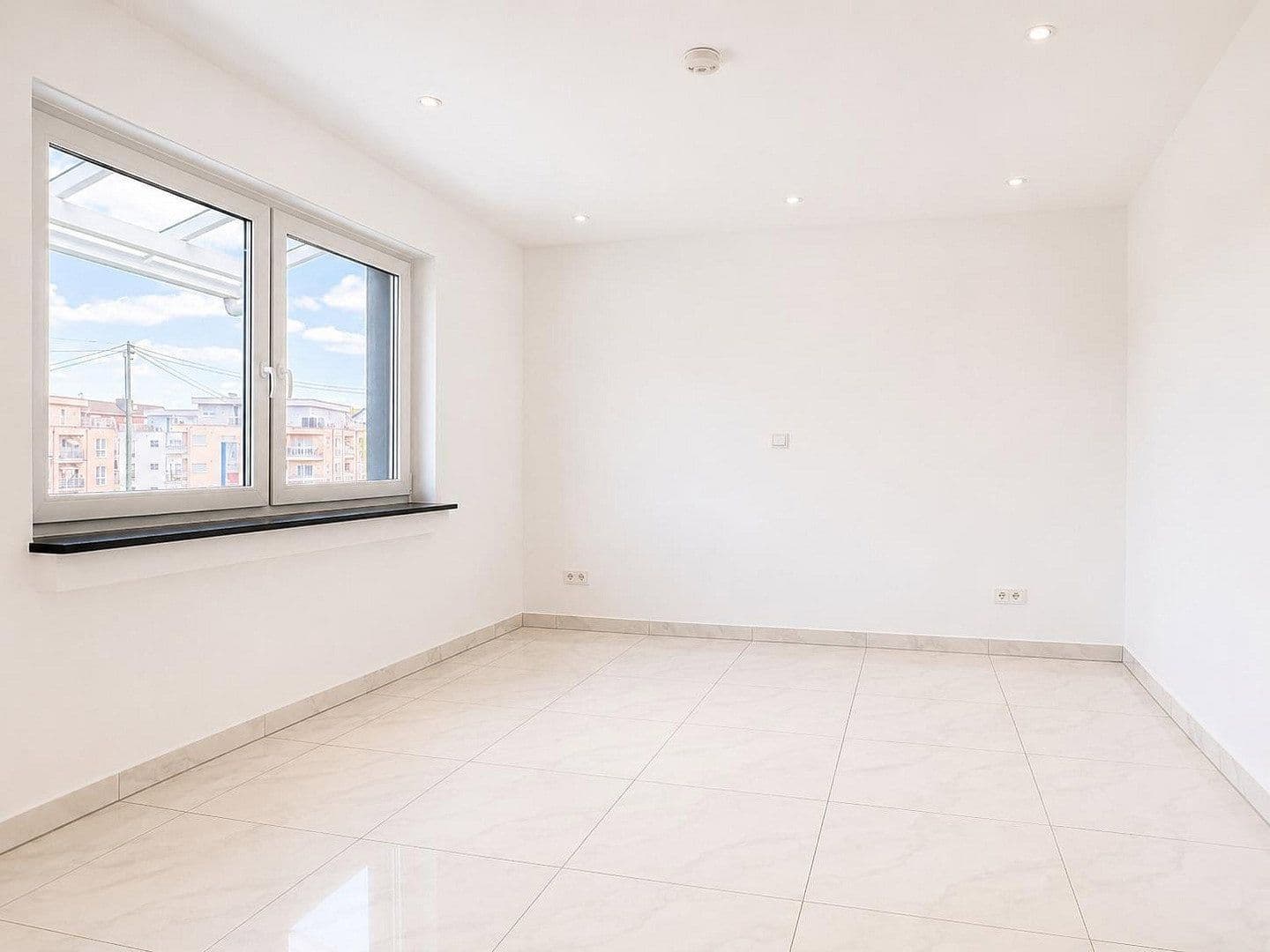 Pronájem domu 174 m², pozemek 927 m², Im Klopseifen, Asbach, Porýní-Falc Pronájem domu 174 m², pozemek 927 m², Im Klopseifen, Asbach, Porýní-Falc