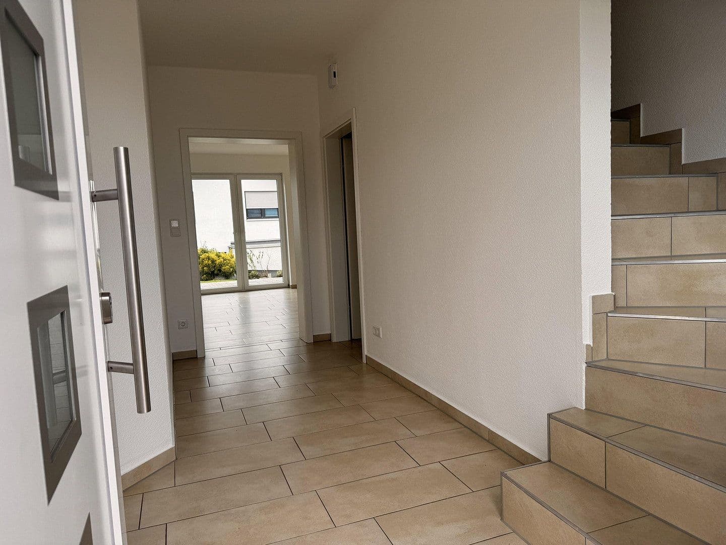 Prodej domu 120 m², pozemek 425 m², Habichtswald, Hessen Prodej domu 120 m², pozemek 425 m², Habichtswald, Hessen