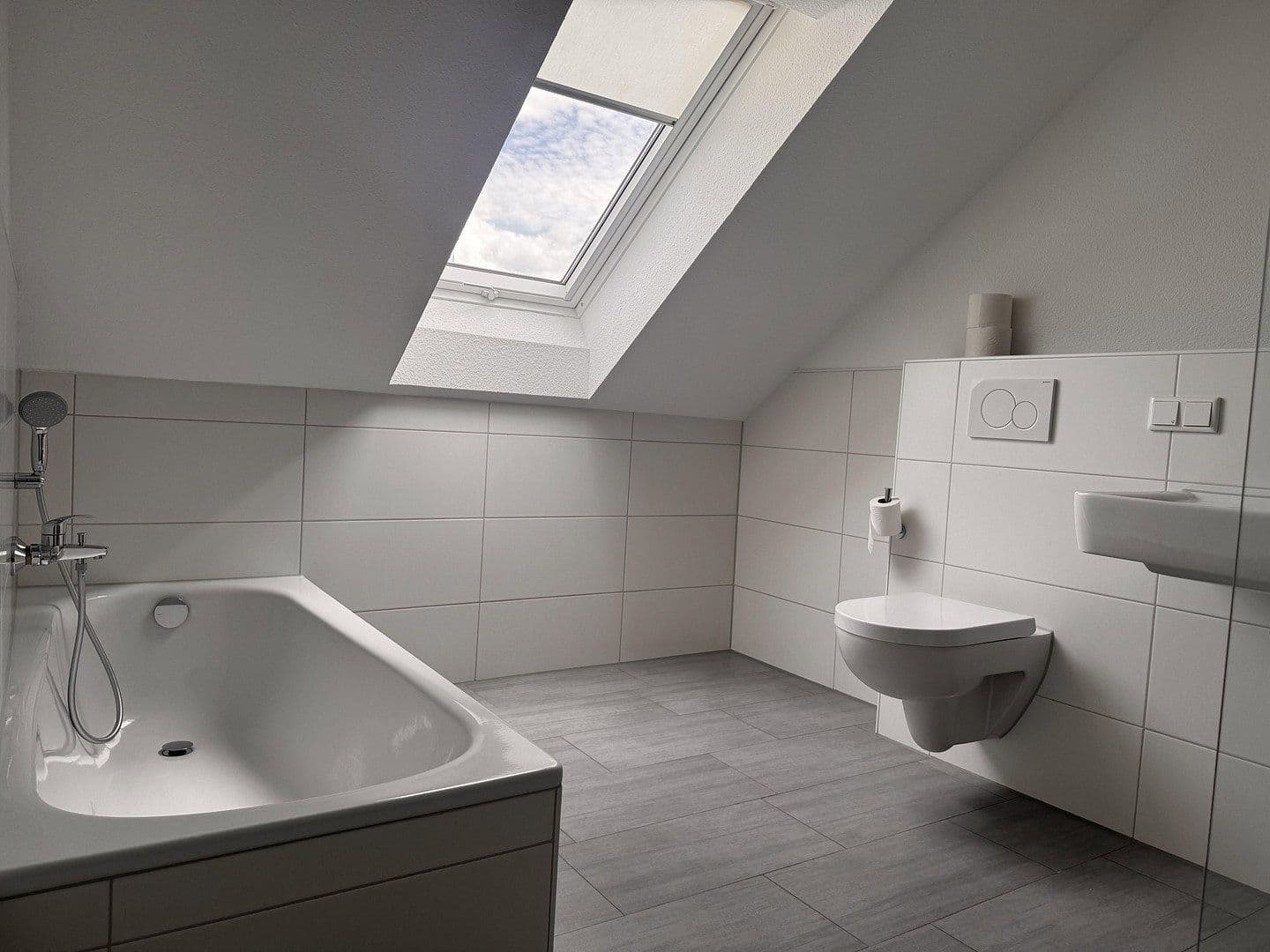 Prodej domu 120 m², pozemek 425 m², Habichtswald, Hessen Prodej domu 120 m², pozemek 425 m², Habichtswald, Hessen