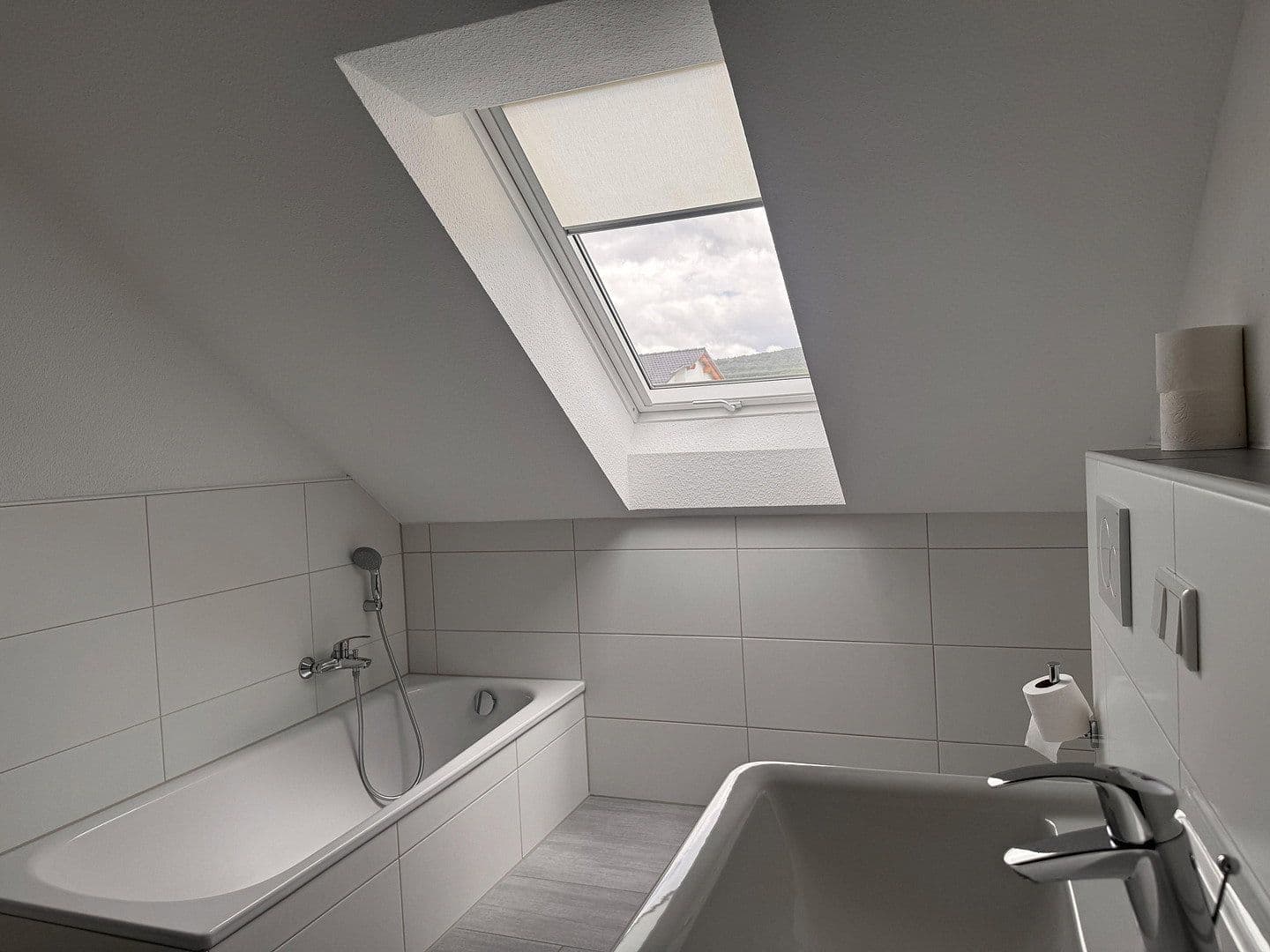 Prodej domu 120 m², pozemek 425 m², Habichtswald, Hessen Prodej domu 120 m², pozemek 425 m², Habichtswald, Hessen