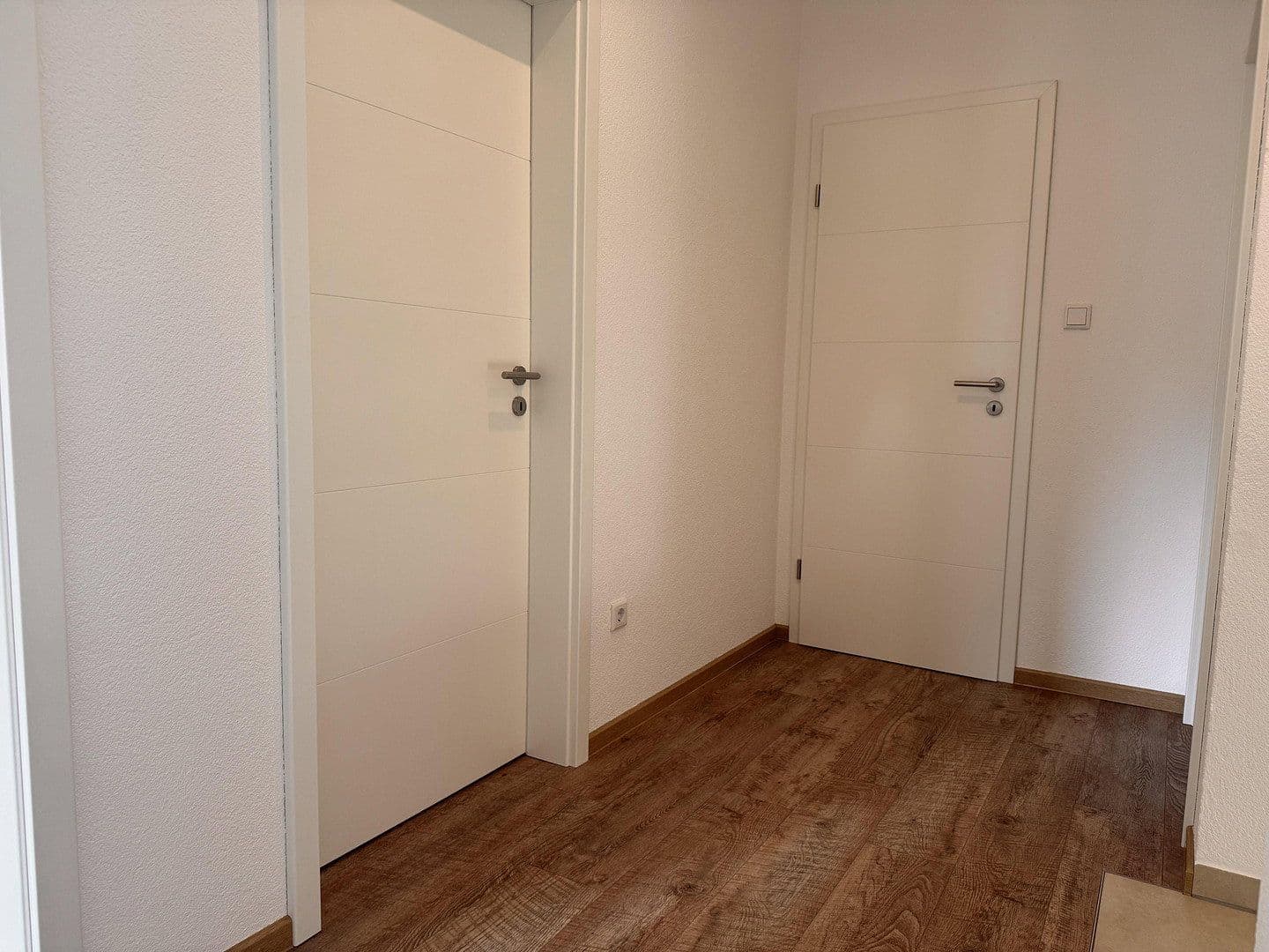 Prodej domu 120 m², pozemek 425 m², Habichtswald, Hessen Prodej domu 120 m², pozemek 425 m², Habichtswald, Hessen