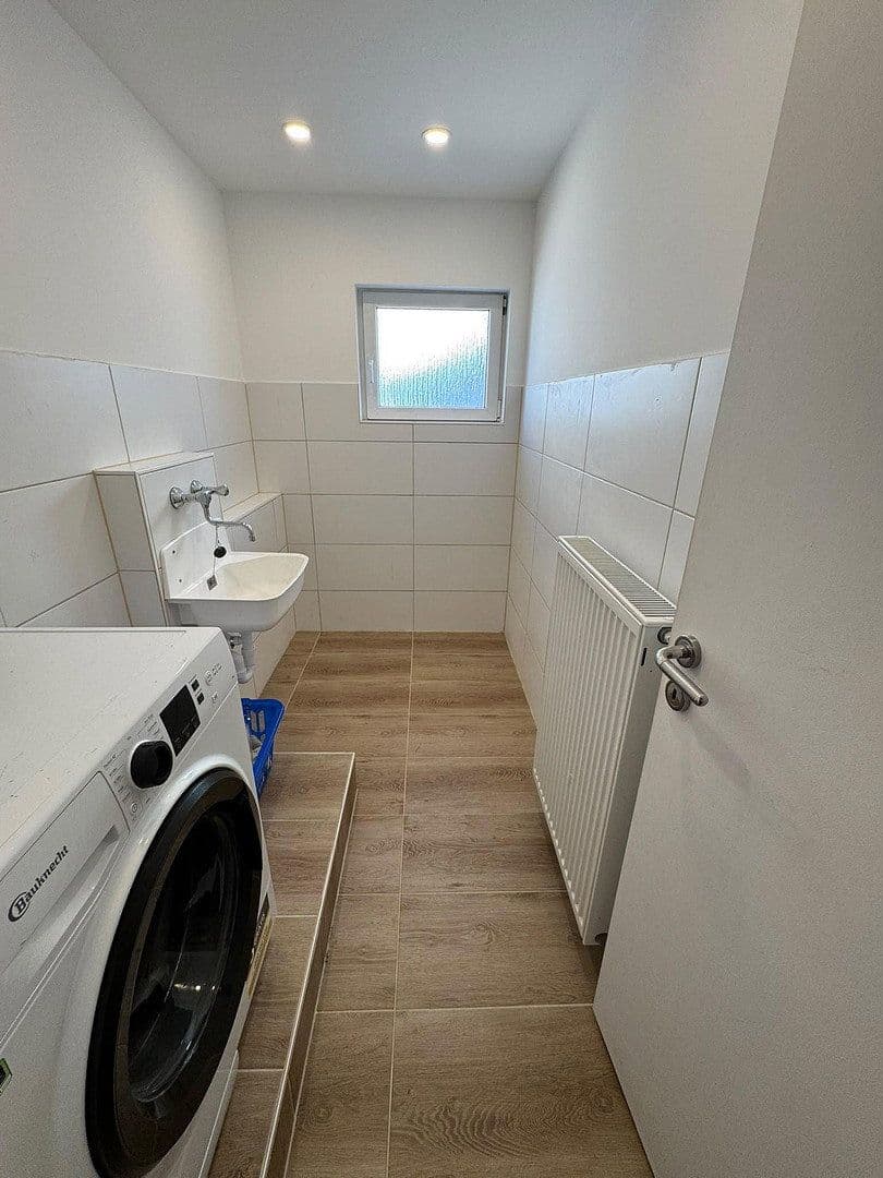 Prodej domu 205 m², pozemek 523 m², Tuningen, Bádensko-Württembersko Prodej domu 205 m², pozemek 523 m², Tuningen, Bádensko-Württembersko