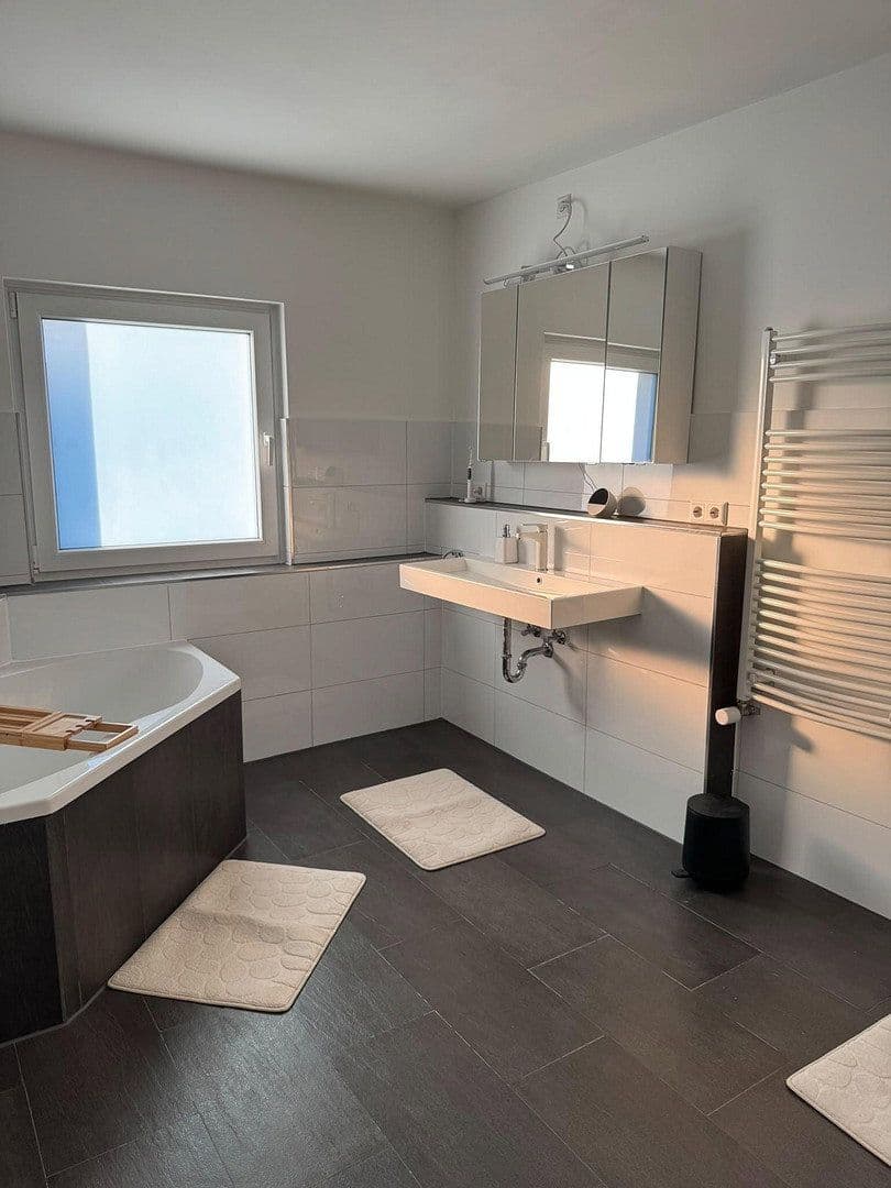 Prodej domu 205 m², pozemek 523 m², Tuningen, Bádensko-Württembersko Prodej domu 205 m², pozemek 523 m², Tuningen, Bádensko-Württembersko
