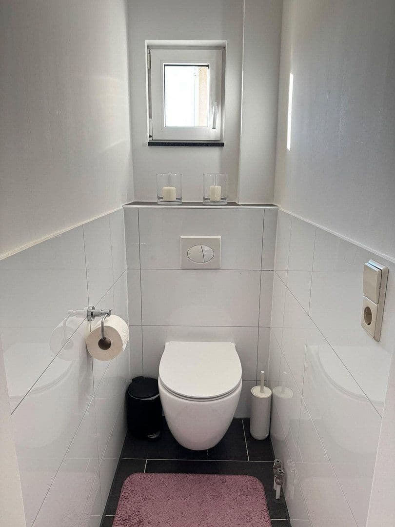 Prodej domu 205 m², pozemek 523 m², Tuningen, Bádensko-Württembersko Prodej domu 205 m², pozemek 523 m², Tuningen, Bádensko-Württembersko
