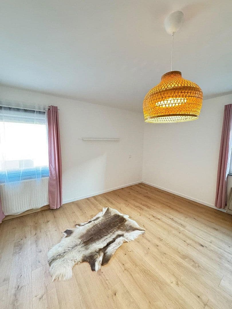 Prodej domu 205 m², pozemek 523 m², Tuningen, Bádensko-Württembersko Prodej domu 205 m², pozemek 523 m², Tuningen, Bádensko-Württembersko