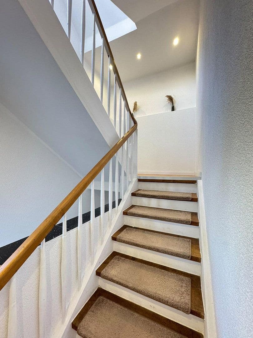 Prodej domu 205 m², pozemek 523 m², Tuningen, Bádensko-Württembersko Prodej domu 205 m², pozemek 523 m², Tuningen, Bádensko-Württembersko