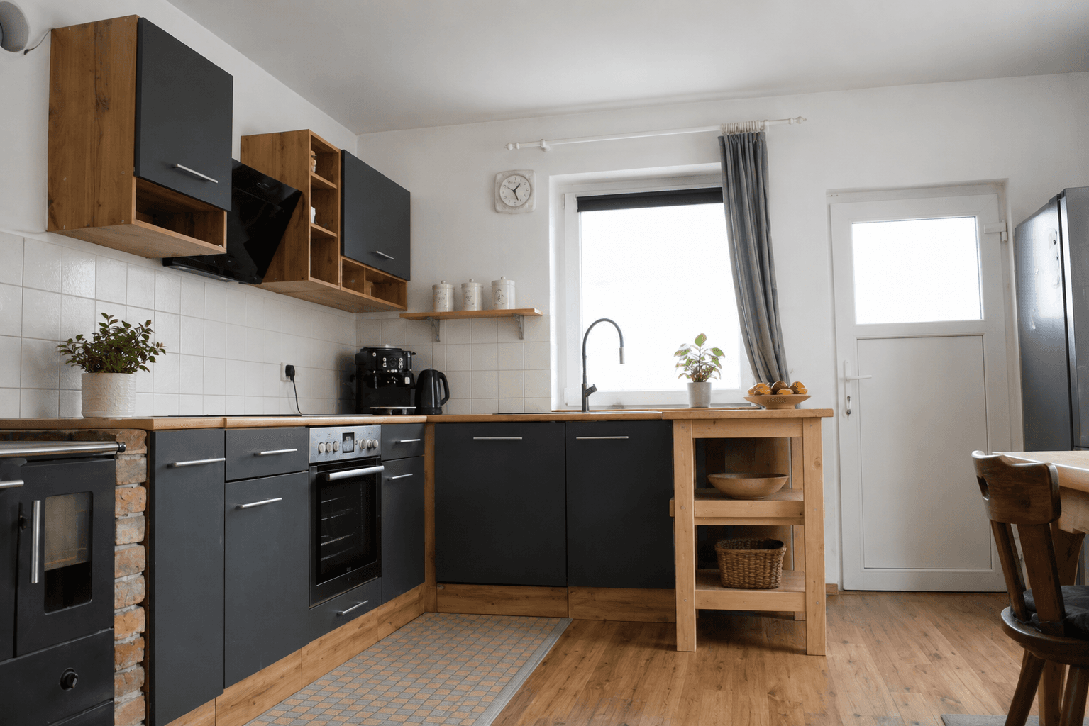 Prodej domu 147 m², pozemek 13.000 m², Egglham, Bavorsko Prodej domu 147 m², pozemek 13.000 m², Egglham, Bavorsko