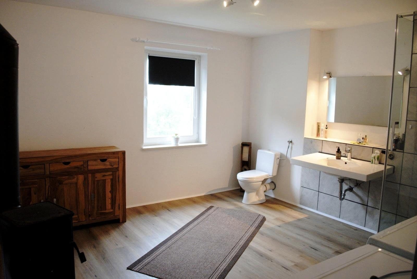 Prodej domu 147 m², pozemek 13.000 m², Egglham, Bavorsko Prodej domu 147 m², pozemek 13.000 m², Egglham, Bavorsko