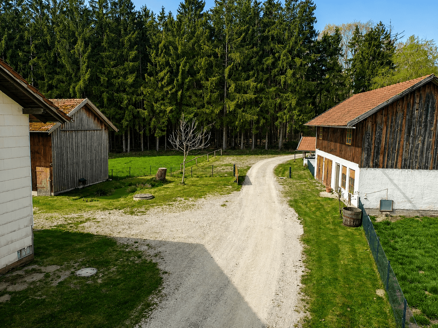 Prodej domu 147 m², pozemek 13.000 m², Egglham, Bavorsko Prodej domu 147 m², pozemek 13.000 m², Egglham, Bavorsko