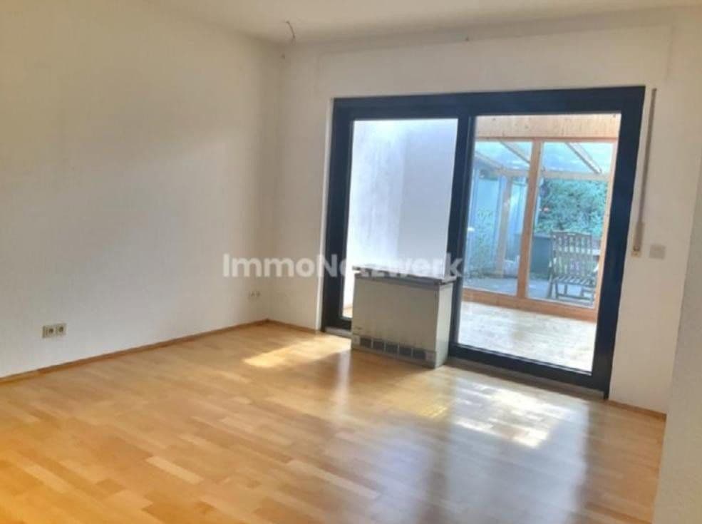 Prodej domu 90 m², pozemek 206 m², Kenn, Porýní-Falc Prodej domu 90 m², pozemek 206 m², Kenn, Porýní-Falc
