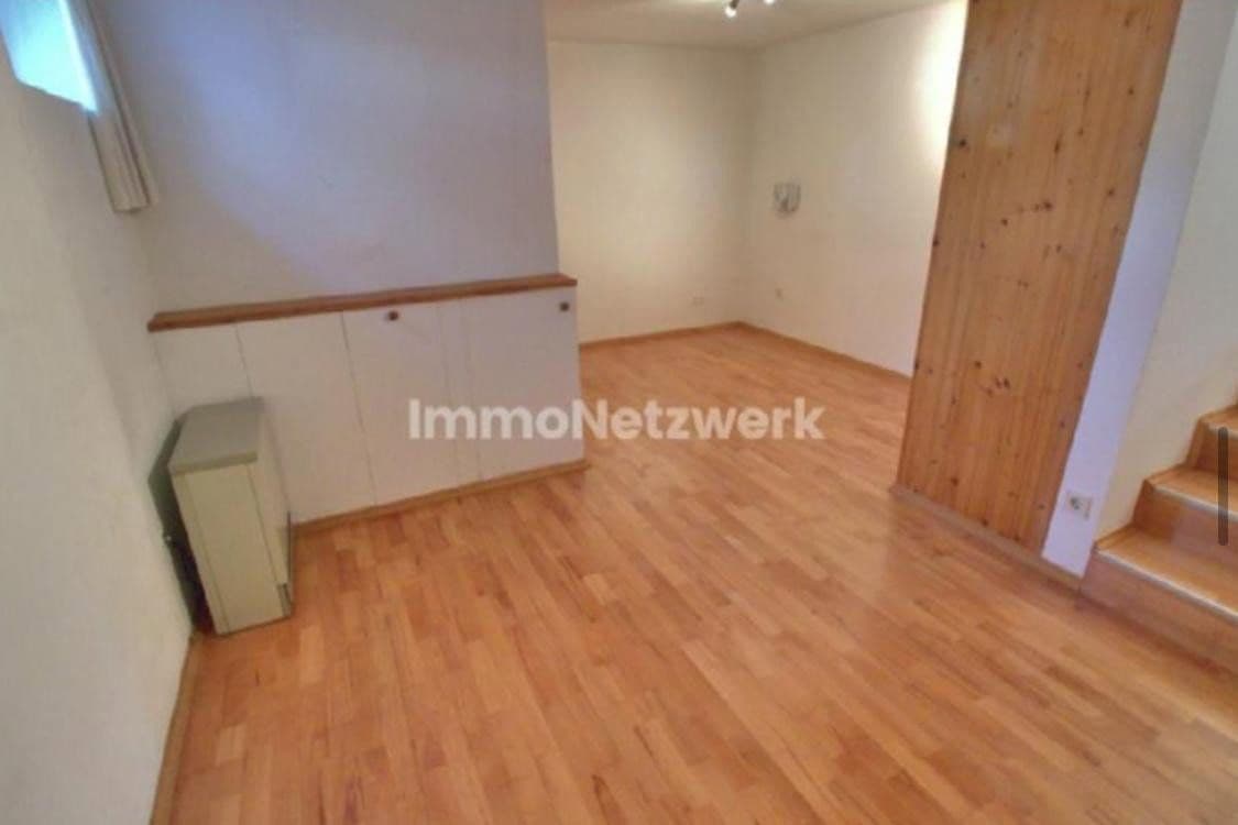 Prodej domu 90 m², pozemek 206 m², Kenn, Porýní-Falc Prodej domu 90 m², pozemek 206 m², Kenn, Porýní-Falc
