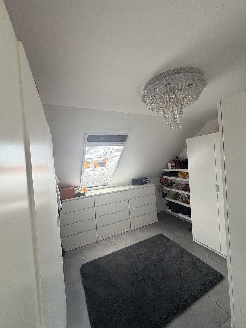 Prodej domu 156 m², pozemek 203 m², Ebersbach an der Fils, Bádensko-Württembersko Prodej domu 156 m², pozemek 203 m², Ebersbach an der Fils, Bádensko-Württembersko