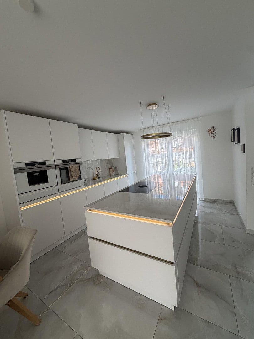 Prodej domu 156 m², pozemek 203 m², Ebersbach an der Fils, Bádensko-Württembersko Prodej domu 156 m², pozemek 203 m², Ebersbach an der Fils, Bádensko-Württembersko