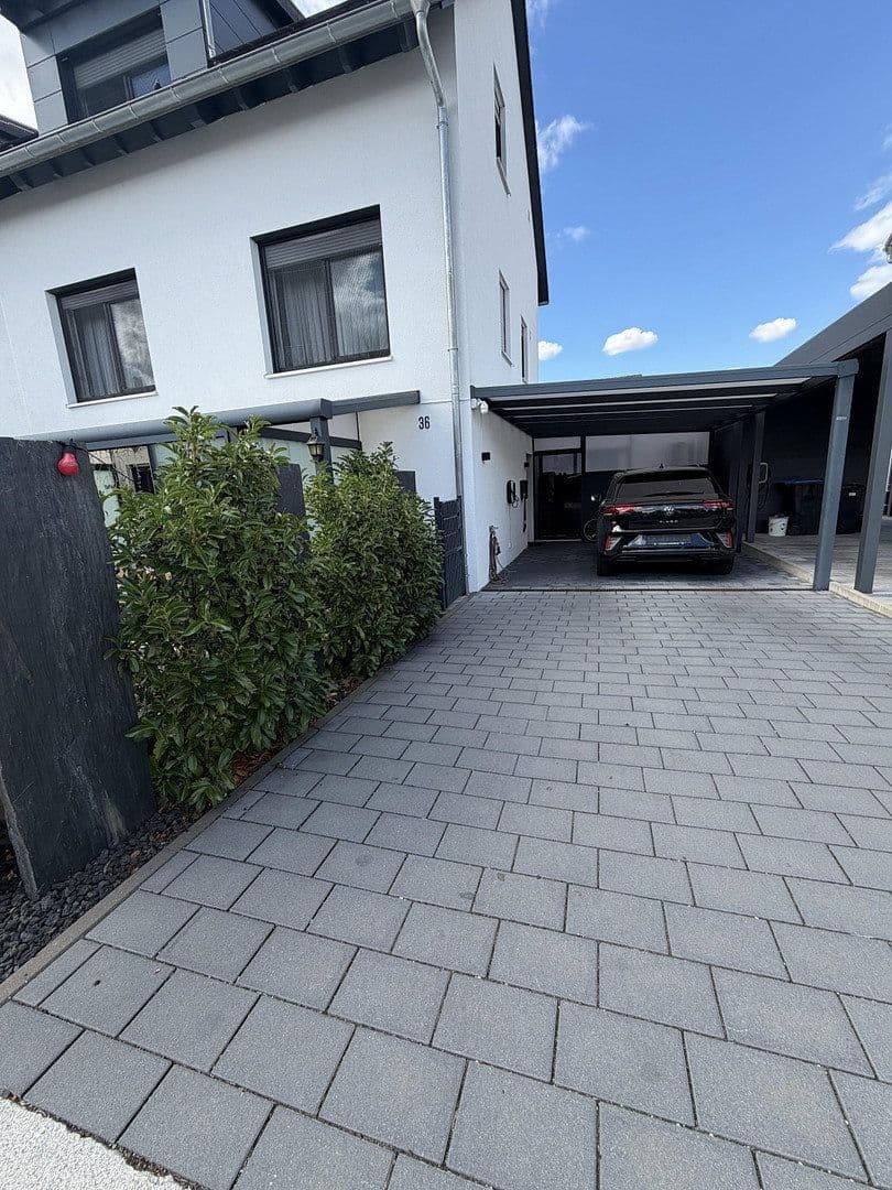 Prodej domu 156 m², pozemek 203 m², Ebersbach an der Fils, Bádensko-Württembersko Prodej domu 156 m², pozemek 203 m², Ebersbach an der Fils, Bádensko-Württembersko