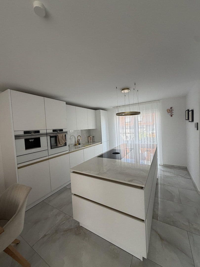Prodej domu 156 m², pozemek 203 m², Ebersbach an der Fils, Bádensko-Württembersko Prodej domu 156 m², pozemek 203 m², Ebersbach an der Fils, Bádensko-Württembersko