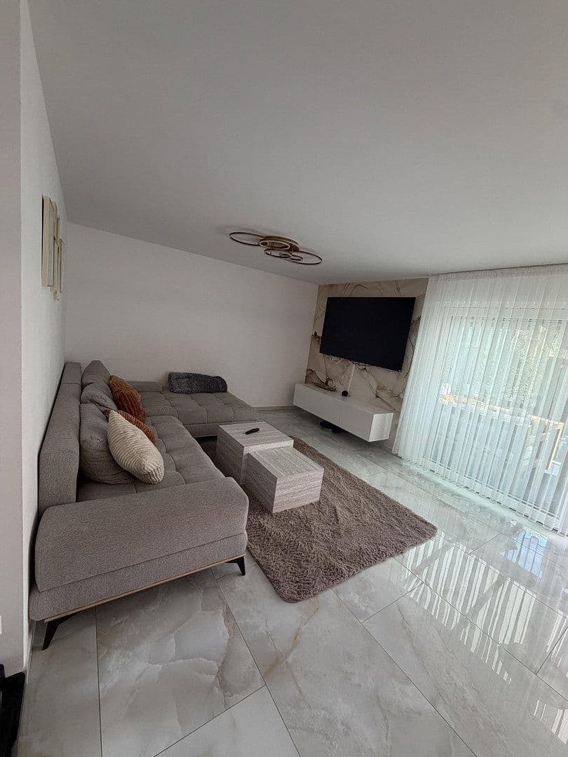 Prodej domu 156 m², pozemek 203 m², Ebersbach an der Fils, Bádensko-Württembersko Prodej domu 156 m², pozemek 203 m², Ebersbach an der Fils, Bádensko-Württembersko