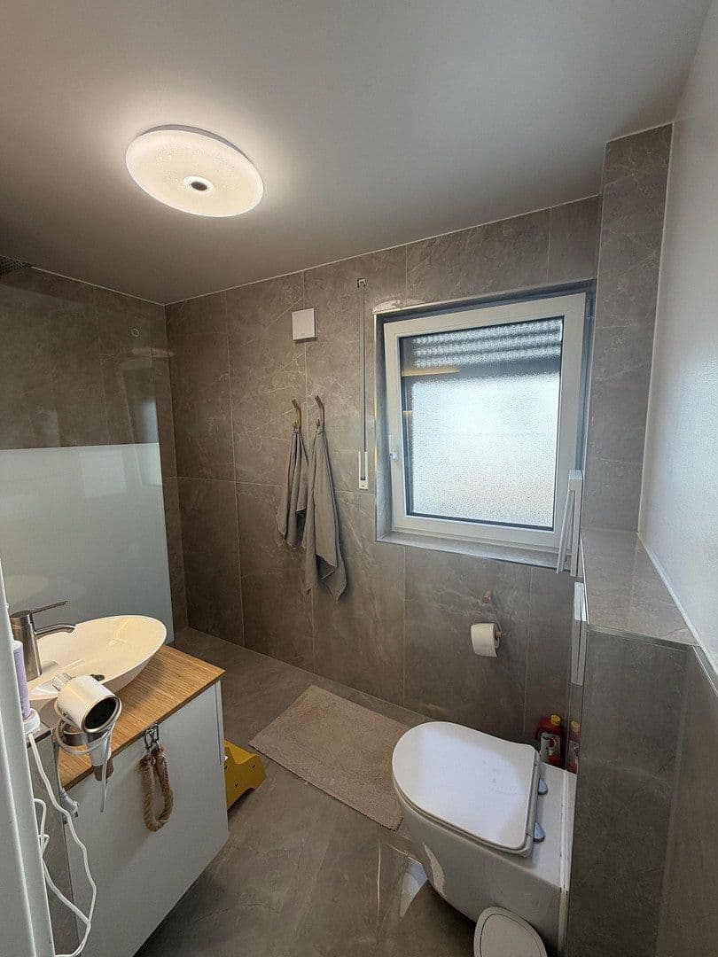 Prodej domu 156 m², pozemek 203 m², Ebersbach an der Fils, Bádensko-Württembersko Prodej domu 156 m², pozemek 203 m², Ebersbach an der Fils, Bádensko-Württembersko