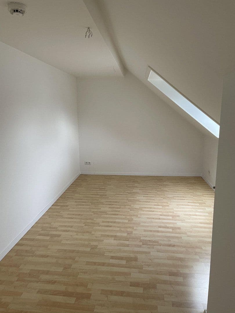 Pronájem bytu 3+kk 98 m², Obergasse 7, Mainhausen, Hessen Pronájem bytu 3+kk 98 m², Obergasse 7, Mainhausen, Hessen