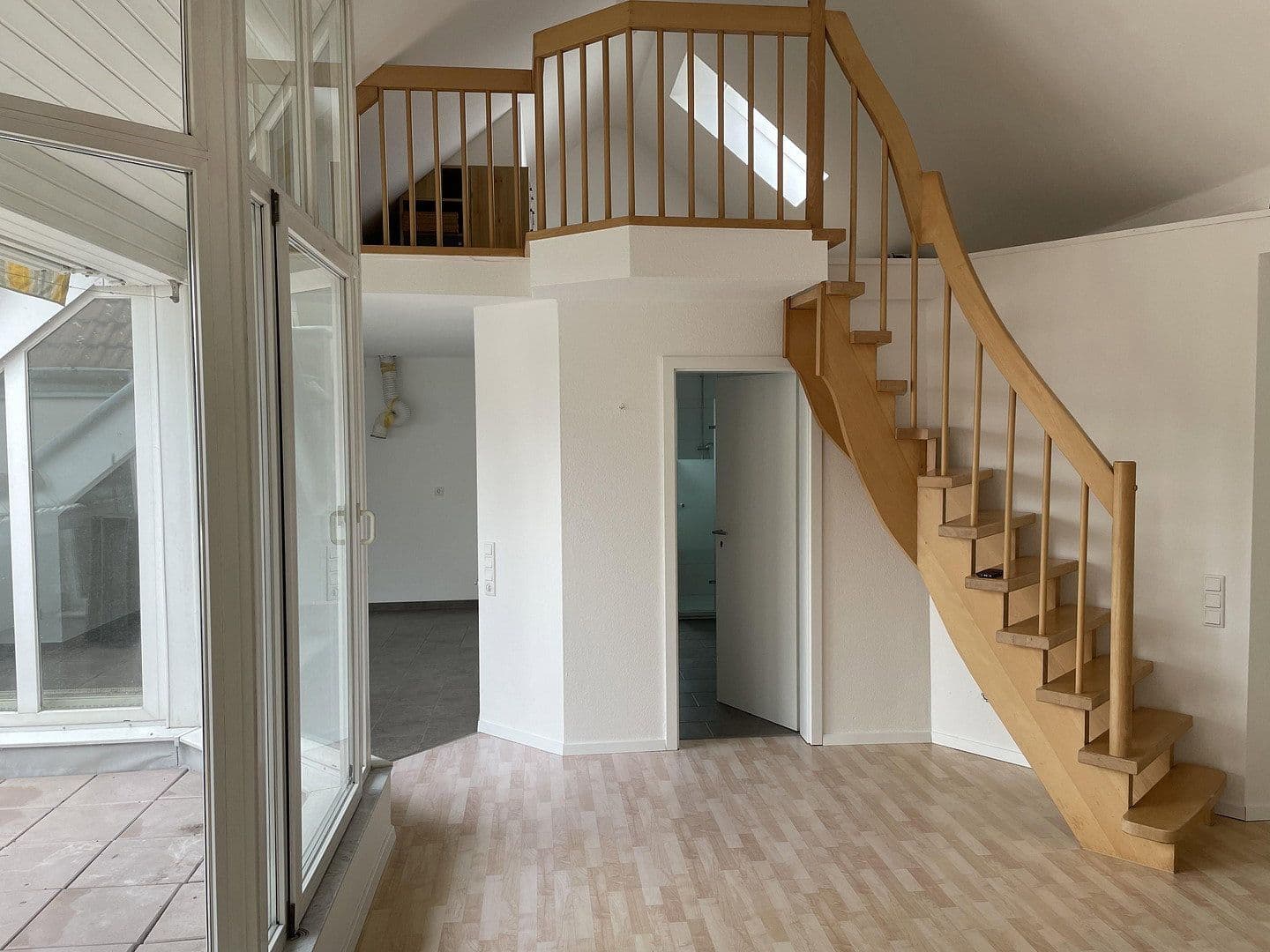 Pronájem bytu 3+kk 98 m², Obergasse 7, Mainhausen, Hessen Pronájem bytu 3+kk 98 m², Obergasse 7, Mainhausen, Hessen