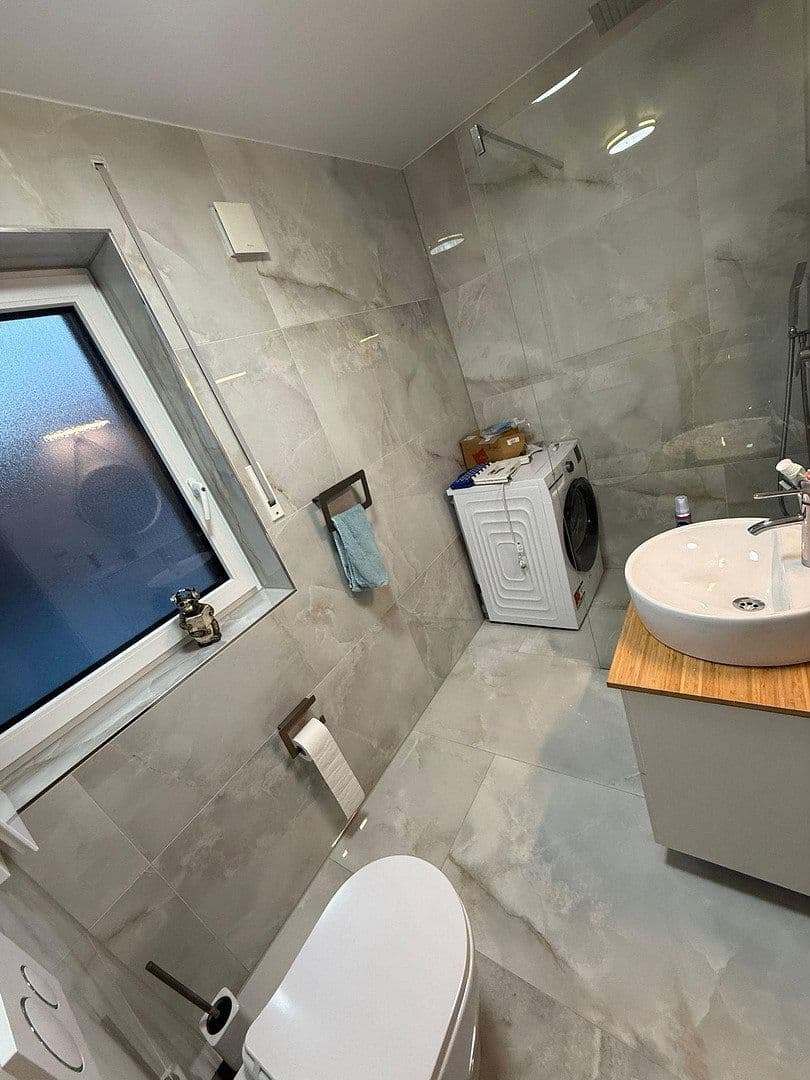 Prodej domu 158 m², pozemek 172 m², Ebersbach an der Fils, Bádensko-Württembersko Prodej domu 158 m², pozemek 172 m², Ebersbach an der Fils, Bádensko-Württembersko