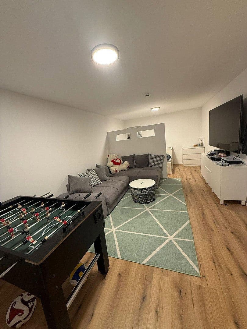 Prodej domu 158 m², pozemek 172 m², Ebersbach an der Fils, Bádensko-Württembersko Prodej domu 158 m², pozemek 172 m², Ebersbach an der Fils, Bádensko-Württembersko